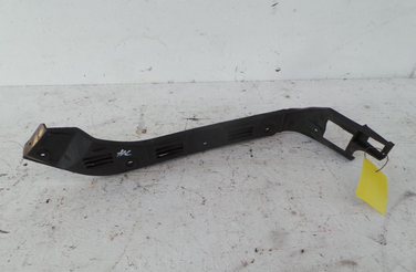 Halter Tr&auml;ger Sto&szlig;f&auml;nger hinten aussen links VW Polo 9N 4 T&uuml;rer Stufenheck